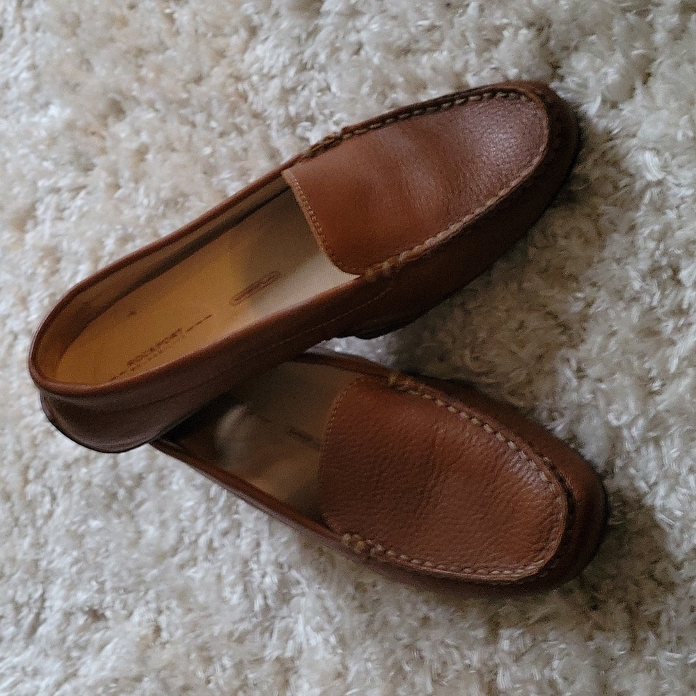 Women's shoes